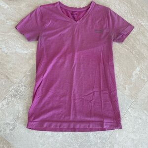 Oakley Women's Short Sleeve Tee in Pink
